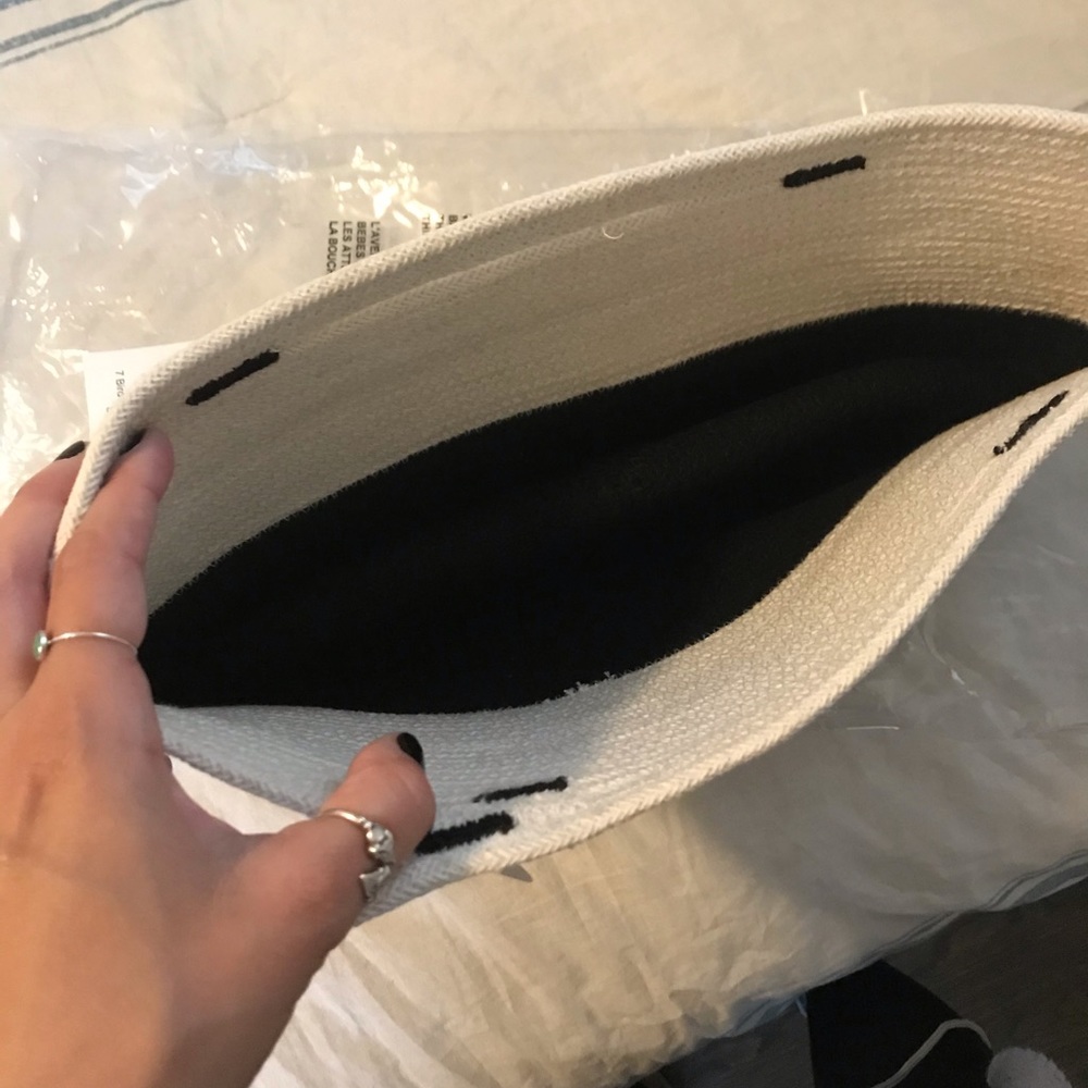 Woven Bag - Picture 2 of 5